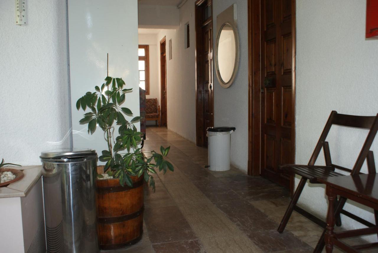 Hotel Agni -Enoikiazomena Diamerizmata Kallithea  Экстерьер фото