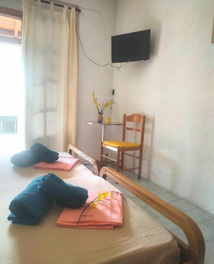 Hotel Agni -Enoikiazomena Diamerizmata Kallithea  Экстерьер фото