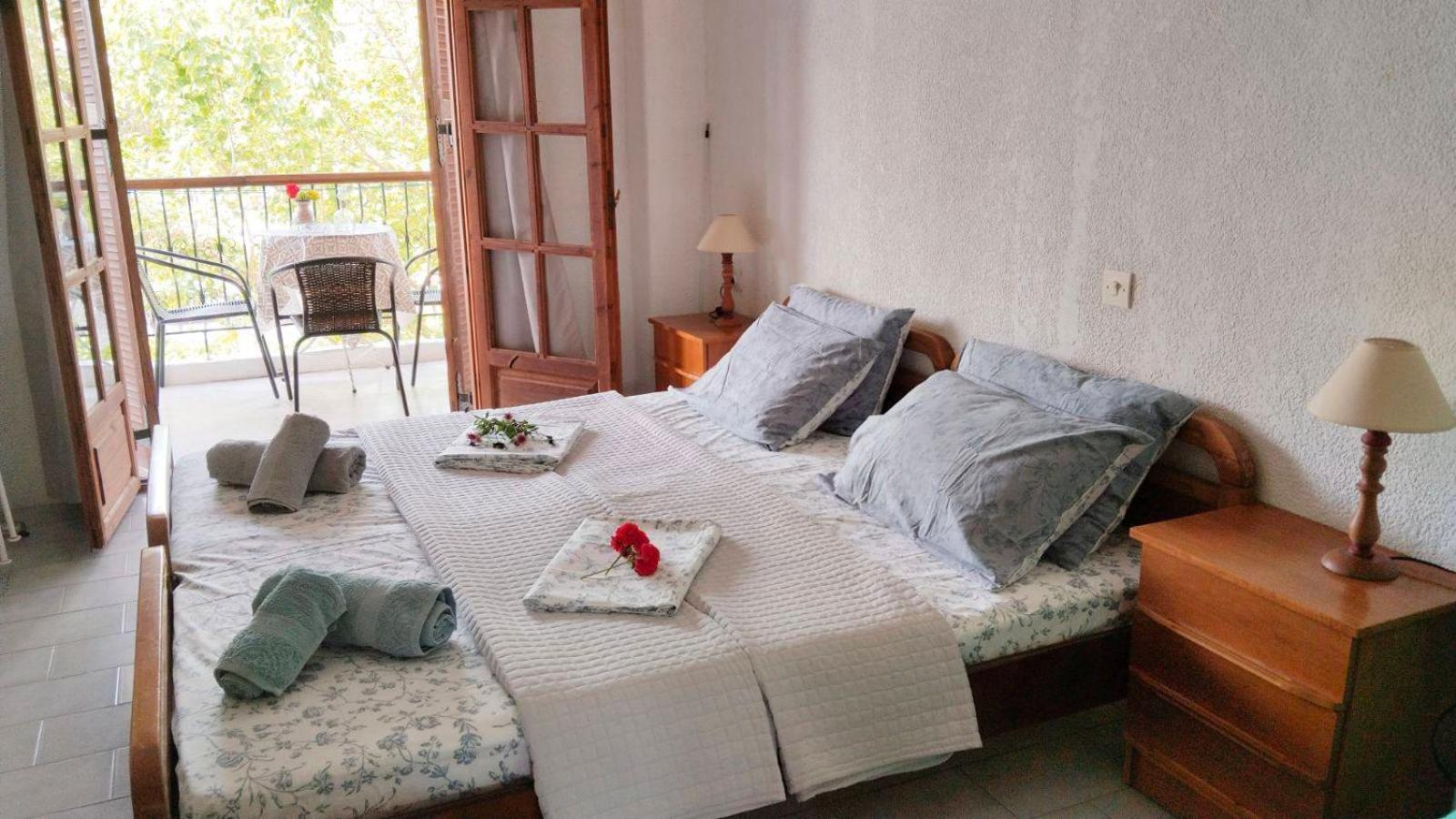 Hotel Agni -Enoikiazomena Diamerizmata Kallithea  Экстерьер фото