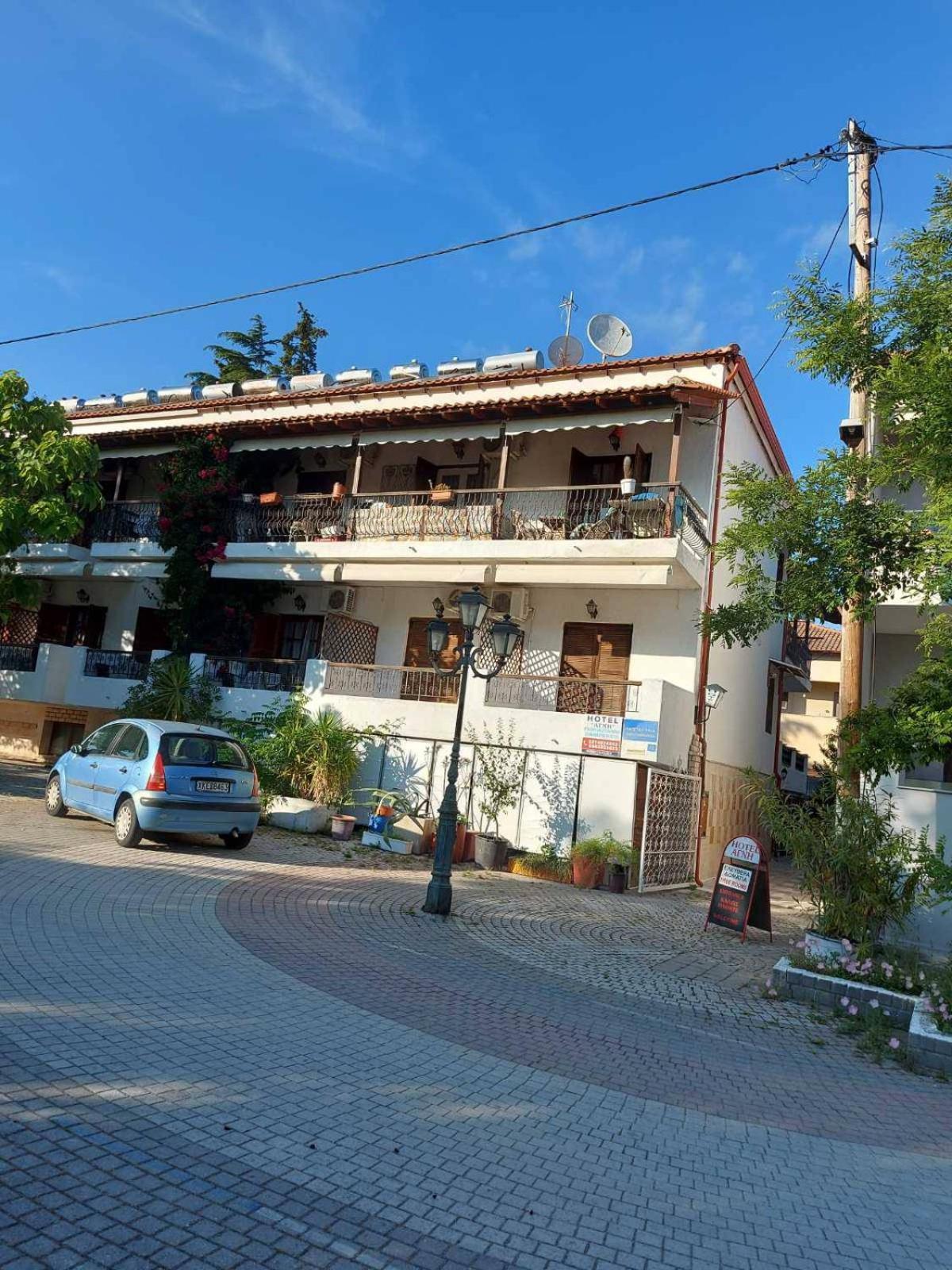 Hotel Agni -Enoikiazomena Diamerizmata Kallithea  Экстерьер фото